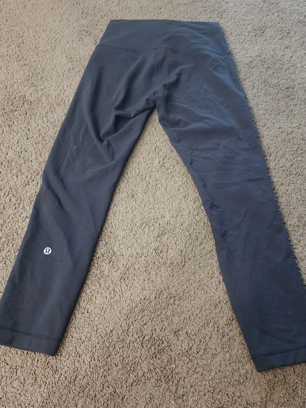 Lululemon Wunderunder Train - Picture 2 of 3